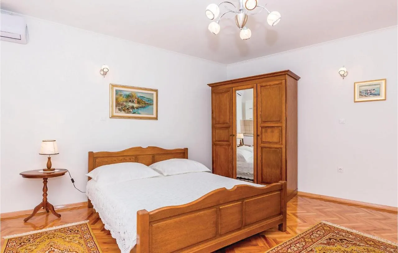 Holiday home Awesome Home In Novi Vinodolski With Kitchen Croatia